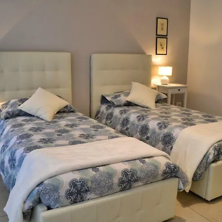 Deluxe * فيرونا